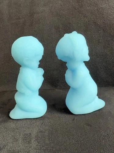 Vintage Fenton Blue Satin Glass Praying Children Figurines ~ Original Label