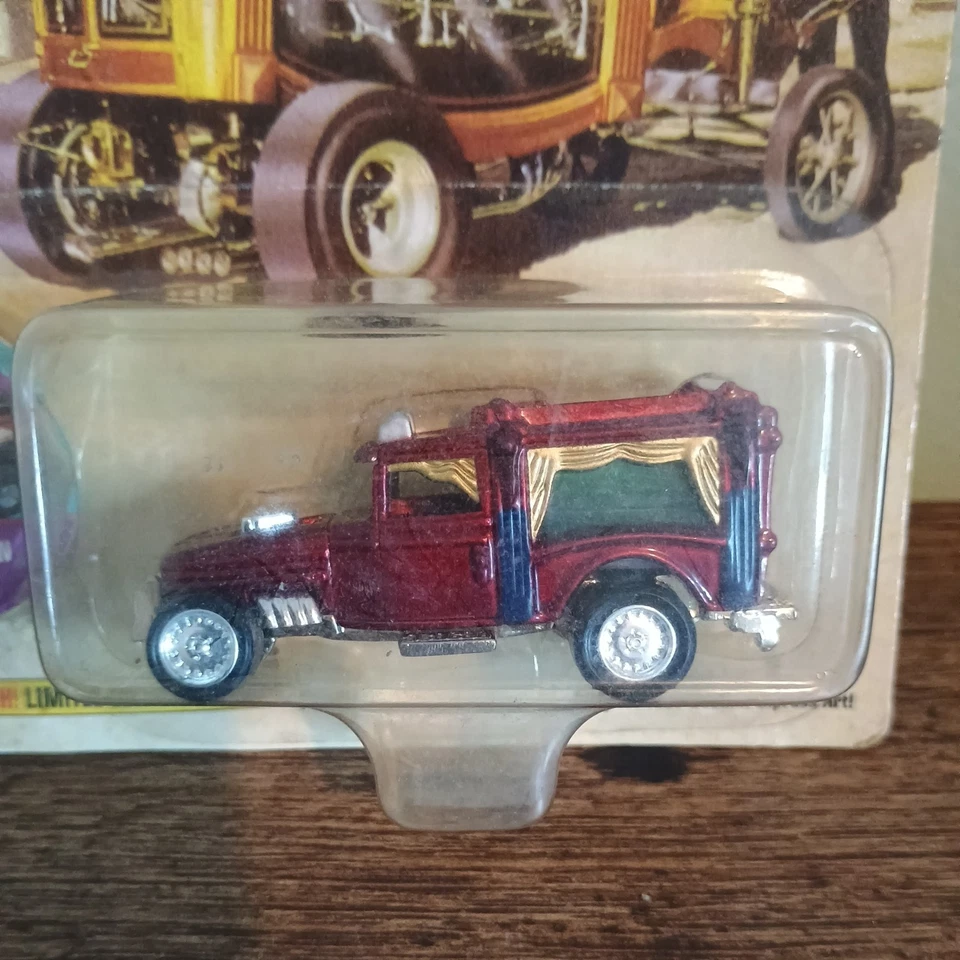 MONSTER Diecast Johnny Fright'ning Lightning Vampire van Ghoulish ride NEW - Image 2 of 4