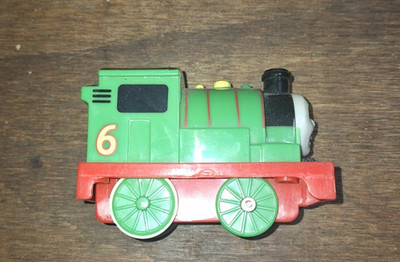 Thomas the Train & Friends Percy Tank Engine Pull & Go Working TOMY 2004 Gullane