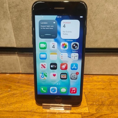 Apple iPhone SE (3. Generation) 64GB Mitternacht