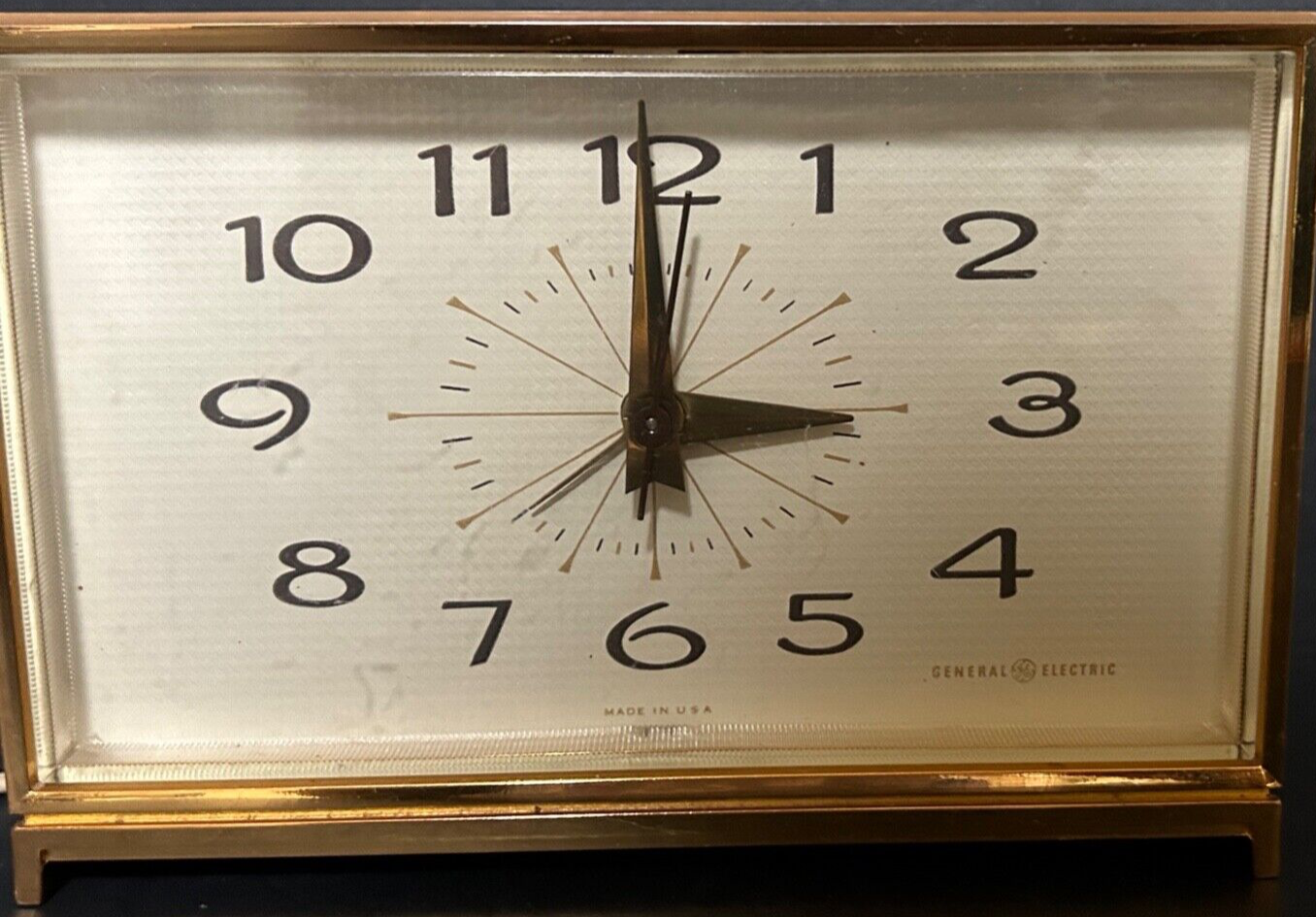 Vntg. 1950's Working General Electric Alarm Clock, Electric Plug In