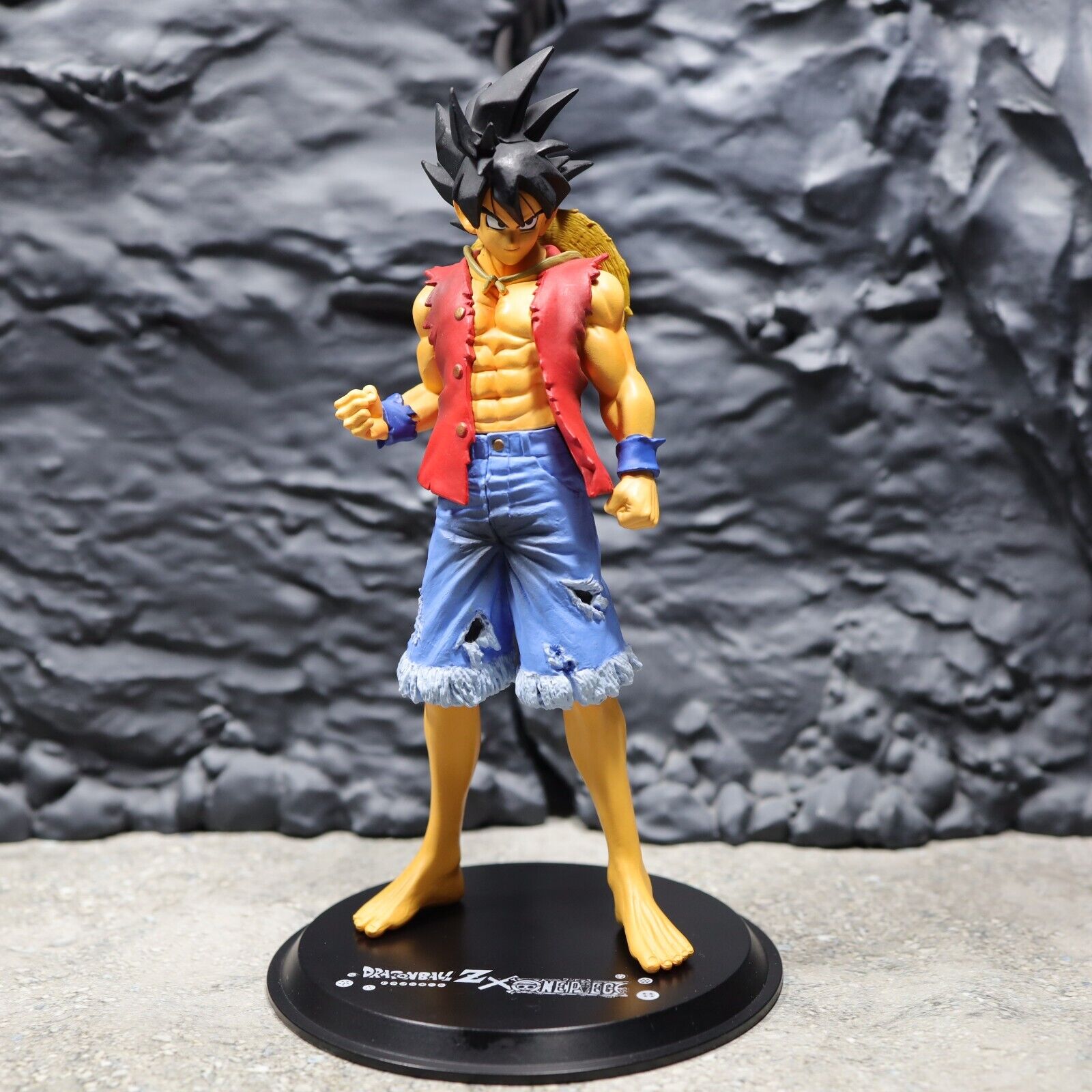 Luffy – Dragon Ball X One Piece Kai DX Pre-Painted Figure