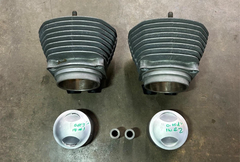 BMW R65 Cylinders and Pistons - Image 2 of 4