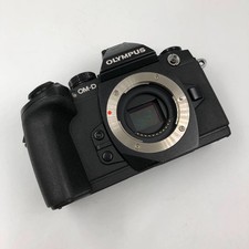 Olympus OM-D E-M1 16MP Mirrorless Digital Camera 3-Inch LCD Body Only Black
