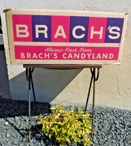 VTG~BRACH'S CANDY BOX-PEANUT CARMEL CLUSTERS~ALWAYS FRESH~CANDYLAND~FUN DISPLAY!