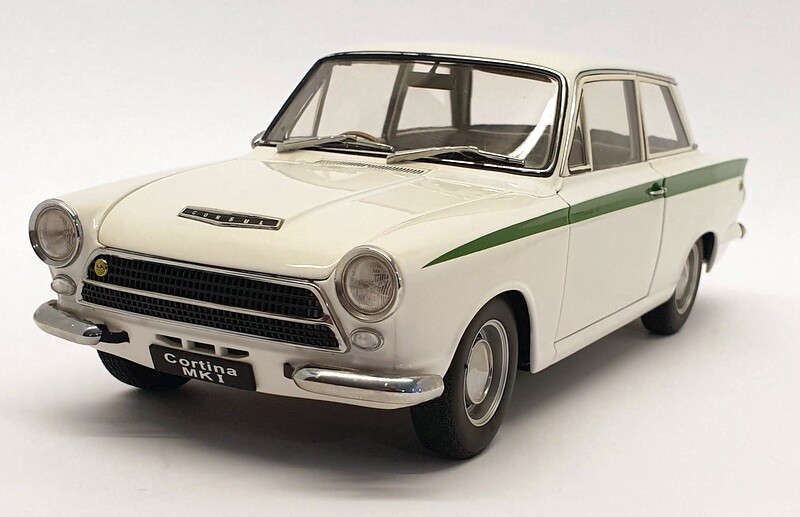オートアート ロータスコルチナ MK1
ブダペスト1964  1/18 Lotus Cortina Mk1 White 1 18 Diecast Car Model by AUTOart