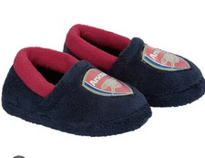 BNWT UK SIZE 4 EUR 37 BOYS GIRLS ARSENAL SLIPPERS OFFICIAL MERCHANDISE FOOTBALL