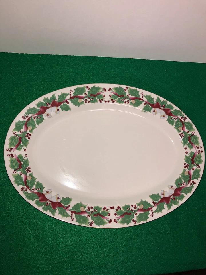 Sango 中国椭圆形餐盘冬青叶浆果金色装饰假日 13 — 第 2/3 张图片