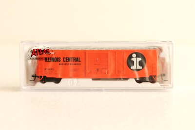 N Scale Atlas 45011 ILLINOIS CENTRAL 50' Precision Design Box Car Road# IC 11379