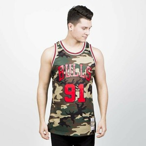 camo bulls jersey