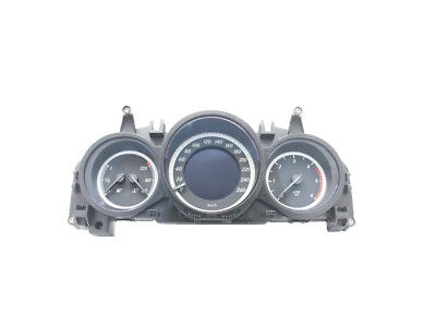 Kombiinstrument Tacho für Mercedes W212 E200 13-16 CDI 2,2 100KW A2129006729