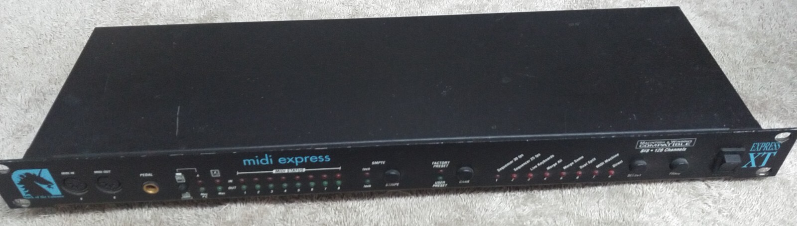 国内外の人気！ Motu Midi Express XT