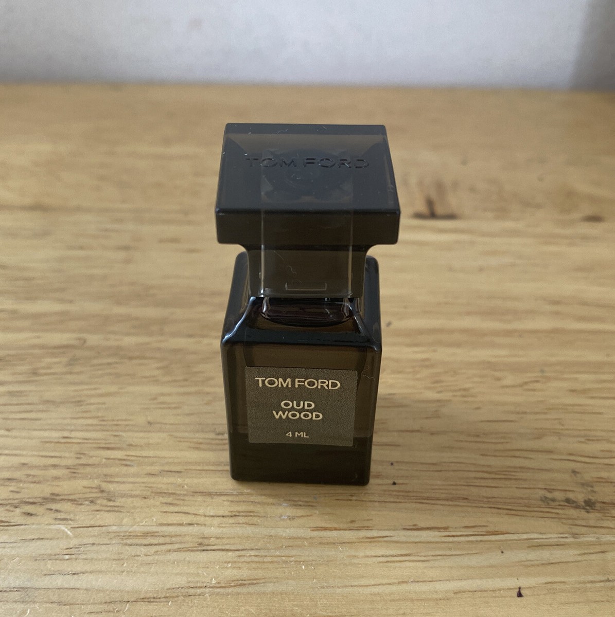Tom Ford Oud Wood Eau de Parfum 0.14 Oz 4 mL Perfume MINI