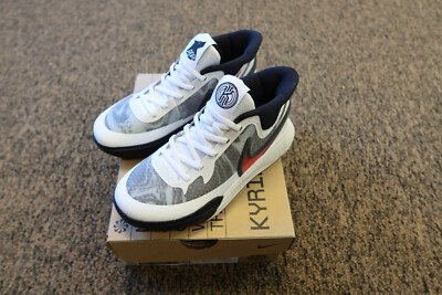 New Nike Kyrie 8 Go (PS) YOUTH Sneakers - Size 2Y - White / University Red-Black