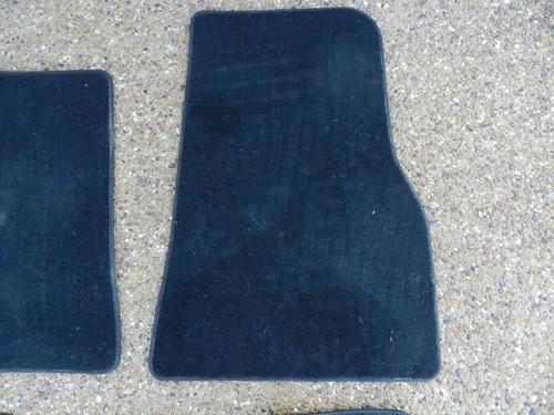 TESLA Model Y 2020-2024 Front w Rear Carpet Floor Mats Genuine OEM Navy Blue GRG - Bild 4 von 6