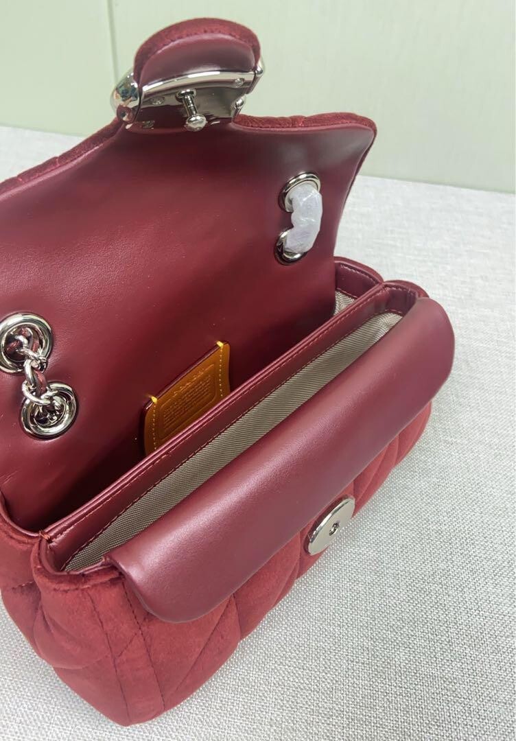 COACH Tabby Shoulder Bag 20 Quilted Wine Red CW608 Outlet New COACH Tabby Shoulder Bag 20 Quilted Wine Red CW608 Outlet New