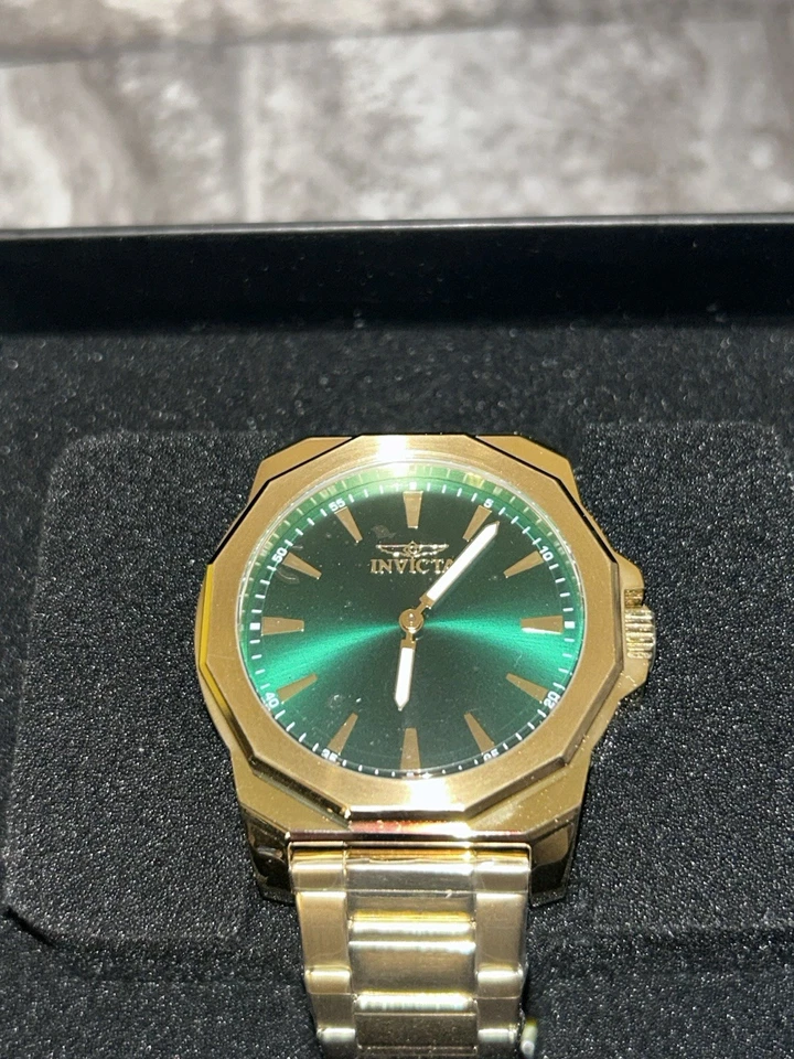全新 Invicta 男式 Speedway 42 毫米绿色表盘石英金色 SS 手表 — 第 2/3 张图片