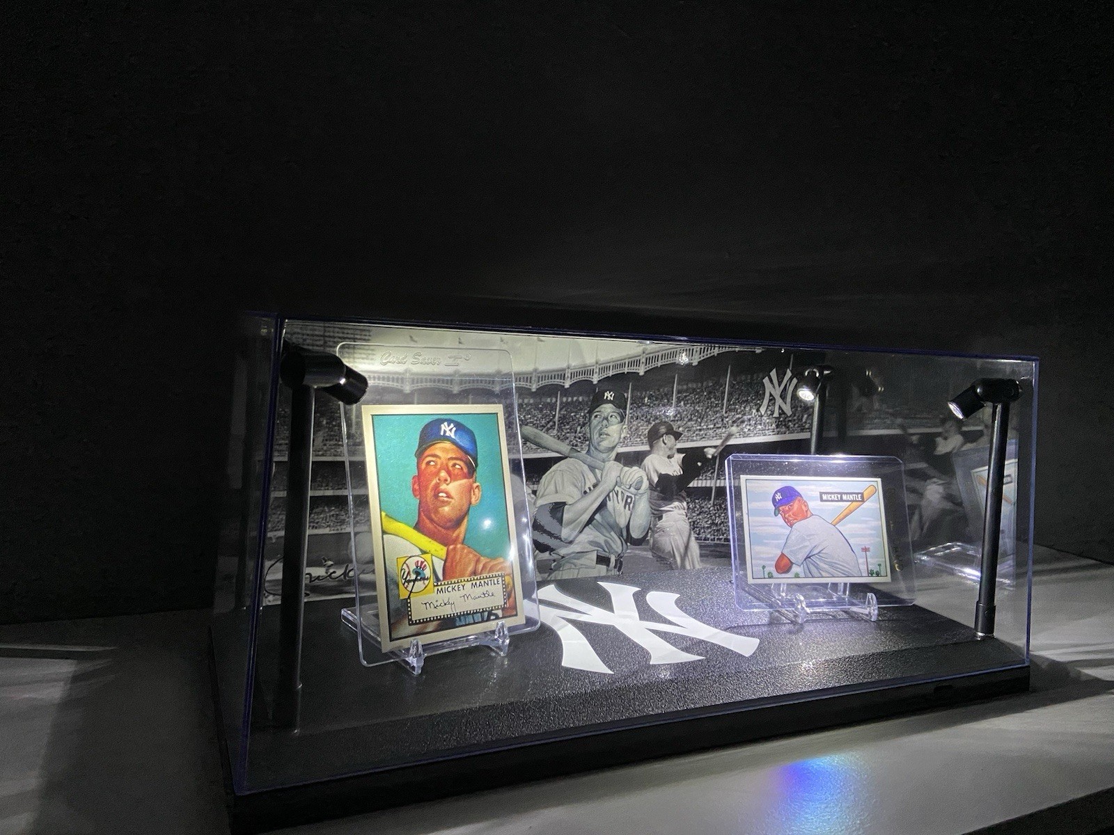 Mickey Mantle Custom LED sports card display case-NY Yankees view 4