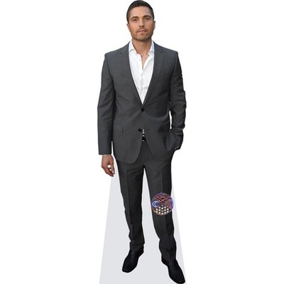Eric Winter lebensgroßer Ausschnitt