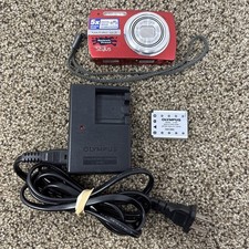 Olympus Stylus 820 8MP Digital Camera Red - W/ Battery Charger TESTED