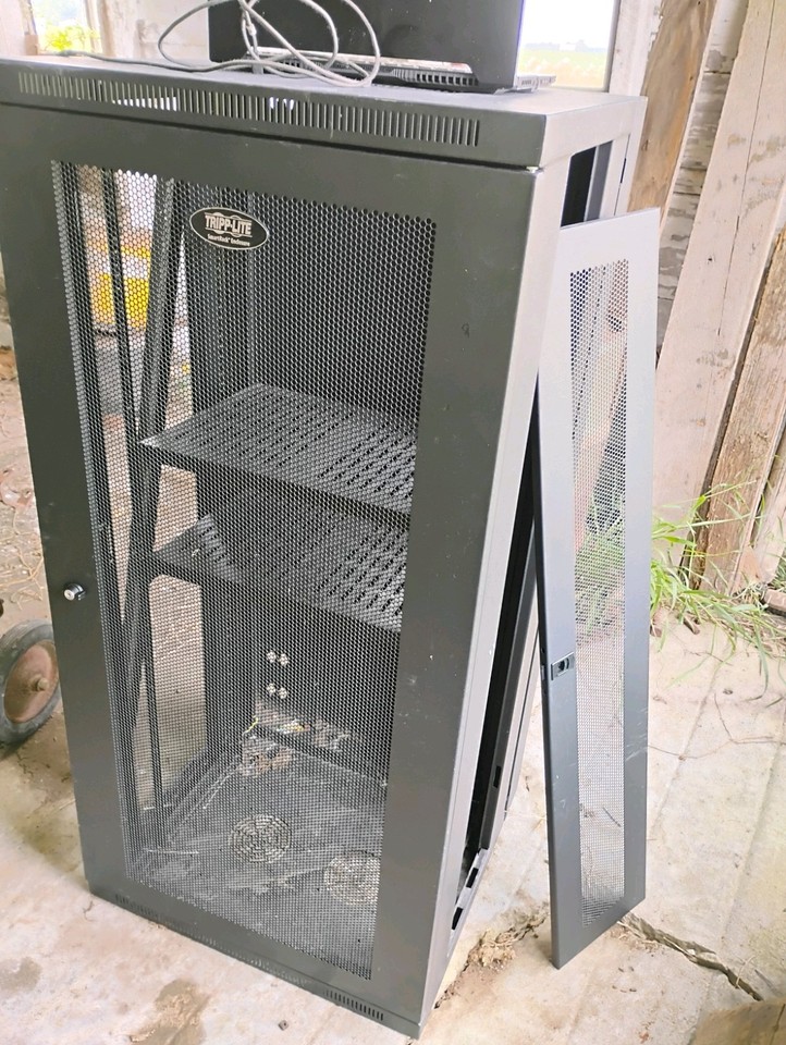 Tripp Lite SRW26US 26in Wall-Mount Server Rack Enclosure Network ...