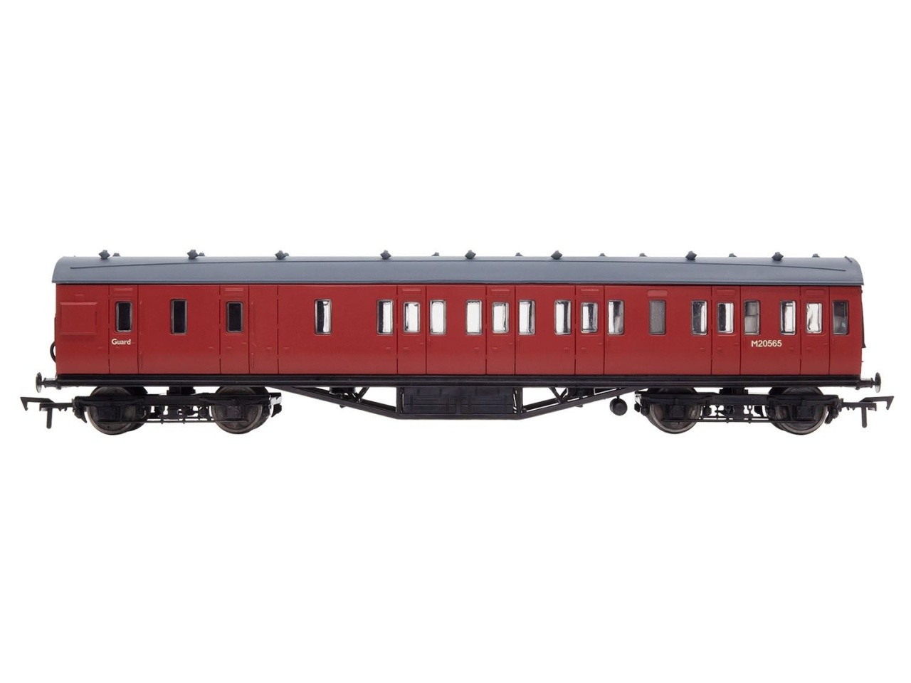 Dapol OO Gauge  57ft Stanier Non-Corridor Brake BR Unlined Carmine M20547