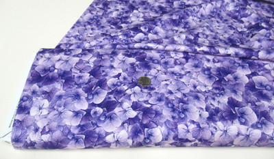 Timeless Treasures quilt-craft fabric VIOLA FLORAL lilac 2 yds (cd-3505) Garden