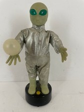 ASK THE ALIEN RARE GEMMY TALKING VINTAGE FORTUNE TELLER DOLL 1996 UFO WORKS