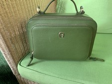 Aigner Rind Ledertasche Grün Zita S 