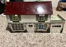 VINTAGE MARX TIN LITHO TWO STORY COLONIAL STYLE PLAYHOUSE DOLLHOUSE WITH CHIMNEY