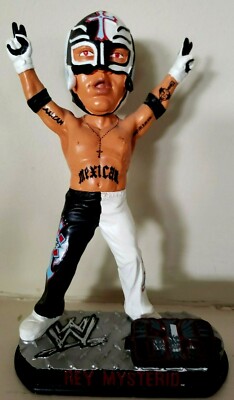 2008 WWE Rey Mysterio 9