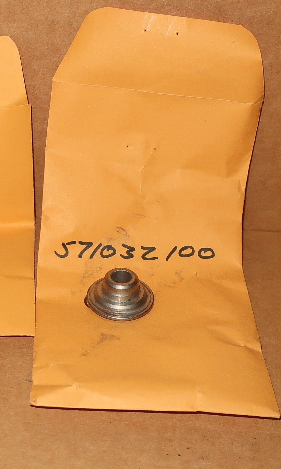 Maserati Biturbo INTAKE VALVE RETAINER 4V  24 valve V6 Late 3 Grove Design