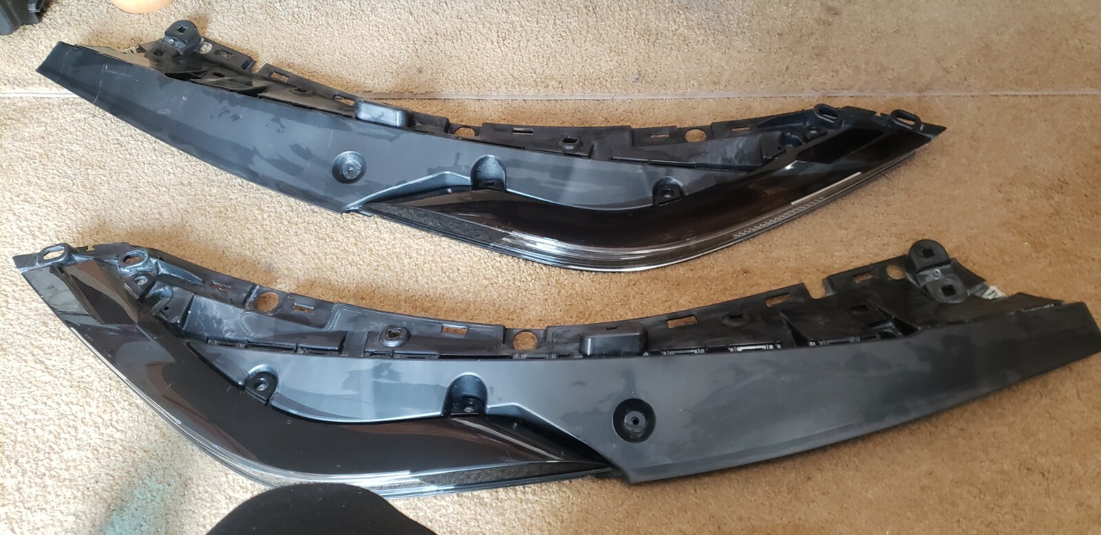 OEM BMW I8 REAR SIGNAL LIGHTS, LEFT AND RIGHT SIDE with brackets from 19 roadste