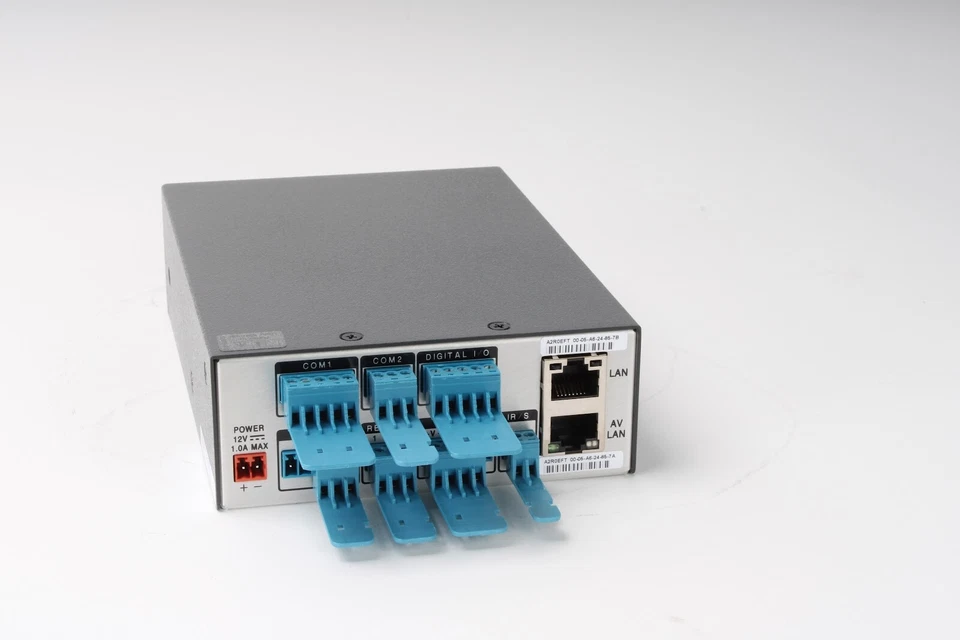 Extron IPCP Pro 255Q xi Quad Core Control Processor 60-1914-01 With Accessories - Image 4 of 4