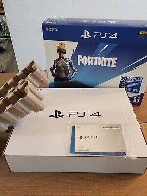 Consola PS4 Pro + Fortnite + Voucher (1 TB)