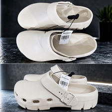 Birkenstock Men  s Beige Solid Clog Sandals Synthetic Upper Buckle US 9