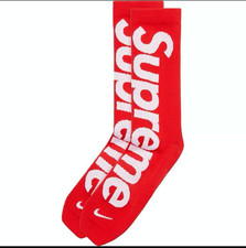 NIKE SUPREME SOCKS