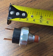 Low Lube Air Oil Pressure Switch as Compared to Haas® PN# 93-1311 / 93-1311A