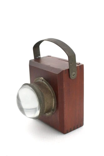 VINTAGE BULLSEYE EVER READY WOODEN BATTERY TORCH HAND HELD LAMP LIGHT