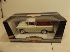 1/18 AMERICAN MUSCLE 1955 CHEVROLET 3100 CAMEO PICKUP . , STOCK  7338/7340
