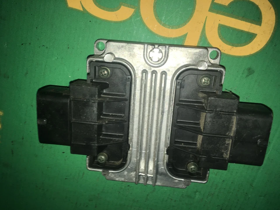 Centralina cambio ECU (55353022) - Vauxhall Vectra 2.2 (2004) - Immagine 2 di 2