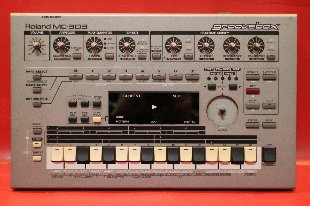 【Roland】MC-303 Groovebox mc303 s-l400.jpg