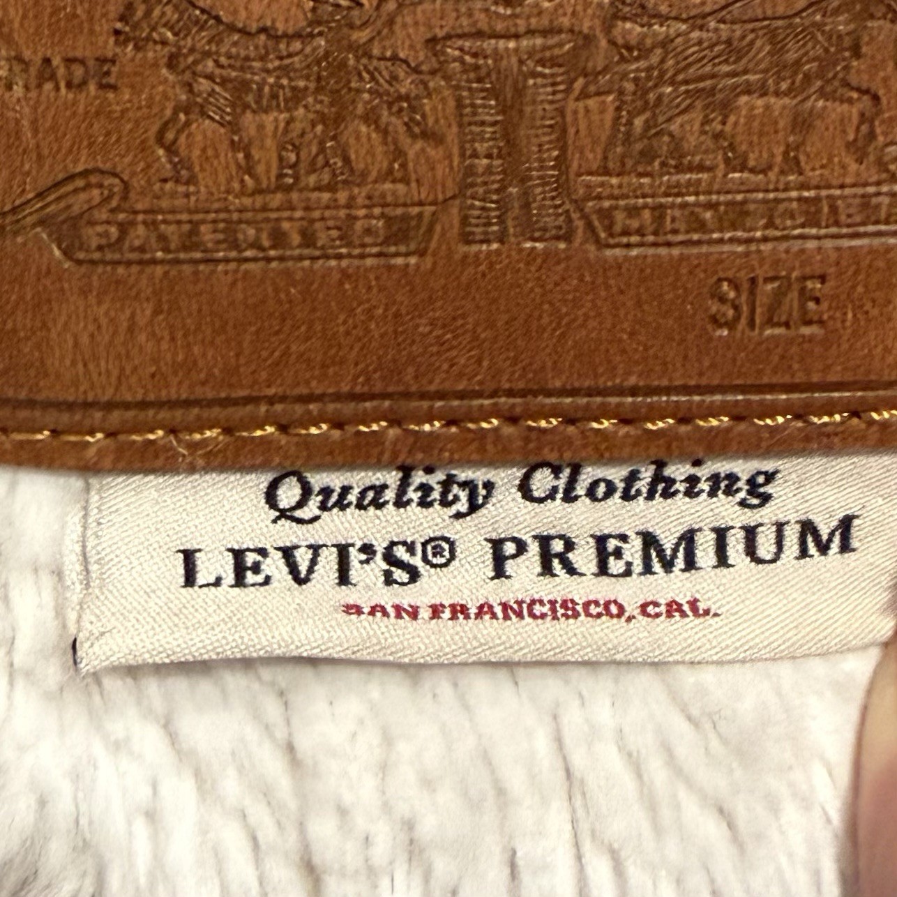 Levis Premium Womens Tan Corduroy Sherpa Heritage Trucker Jacket Medium thumbnail 4