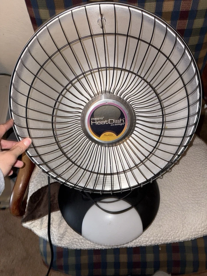 Presto Heat Dish Plus Footlight Heater Portable Parabolic Electric Heater - Image 4 of 4