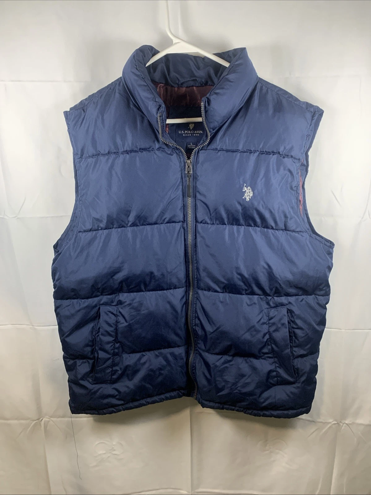 U.S. Polo Assn Men’s Puffer Vest Size Large Navy Blue Zip Jacket Burgundy Lining