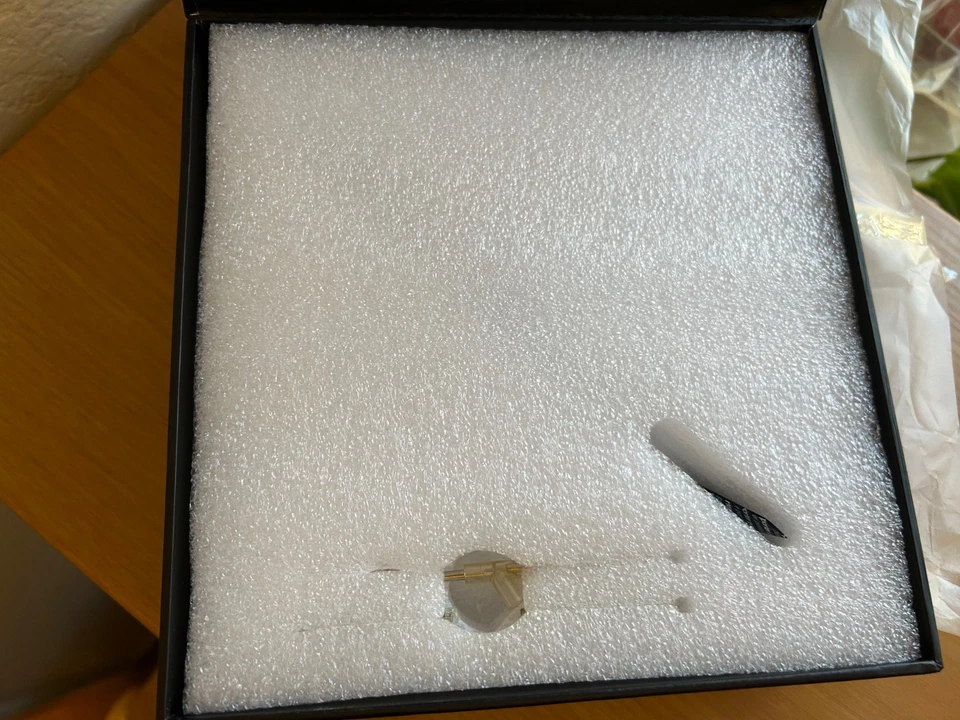 Gemini Jets 1:200 Porter Airlines Embraer E 195-E2 ~ G2POE1230 ~ C-GKQL - Image 2 of 3