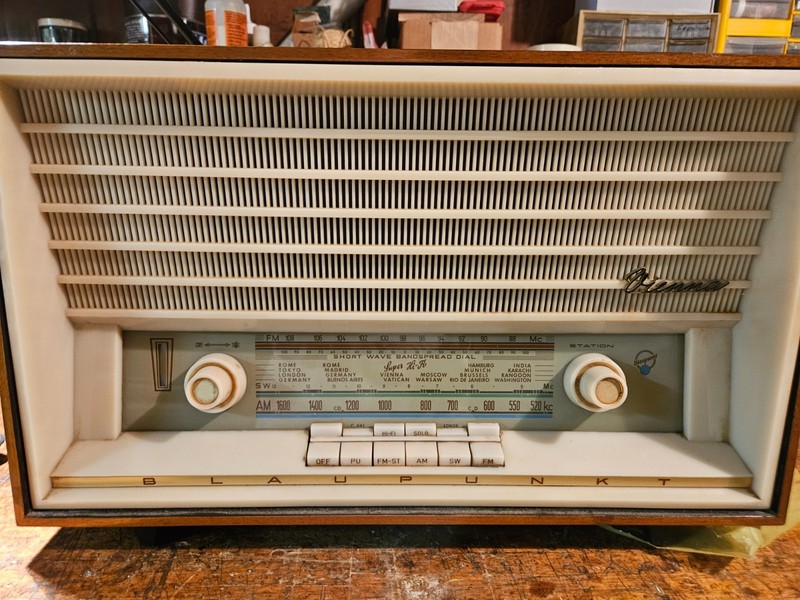 Blaupunkt Vienna Type 21103 Tube Radio Working AM FM Shortwave Germany