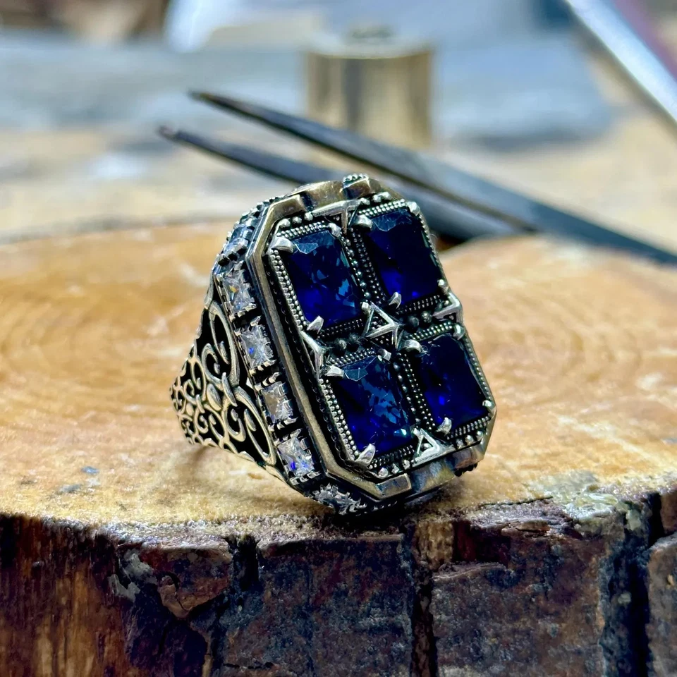 Anillo grande estilo otomano hecho a mano cuadrado zafiro plateado para hombre Foto 4 de 4
