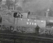 Early Train Photo Steam Locomotive LNER 9350 Workers On Board 