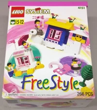 LEGO FreeStyle 4151 NEW! Pink Girls Minifigures Window Tree Baseplate Poster